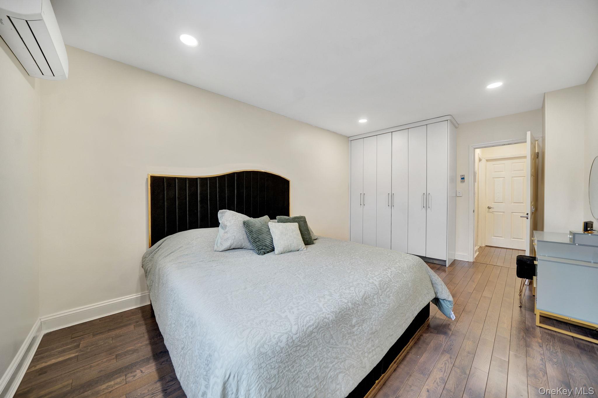 #14 photo, 144-27 72nd Avenue, كوينز Flushing , NY 11367