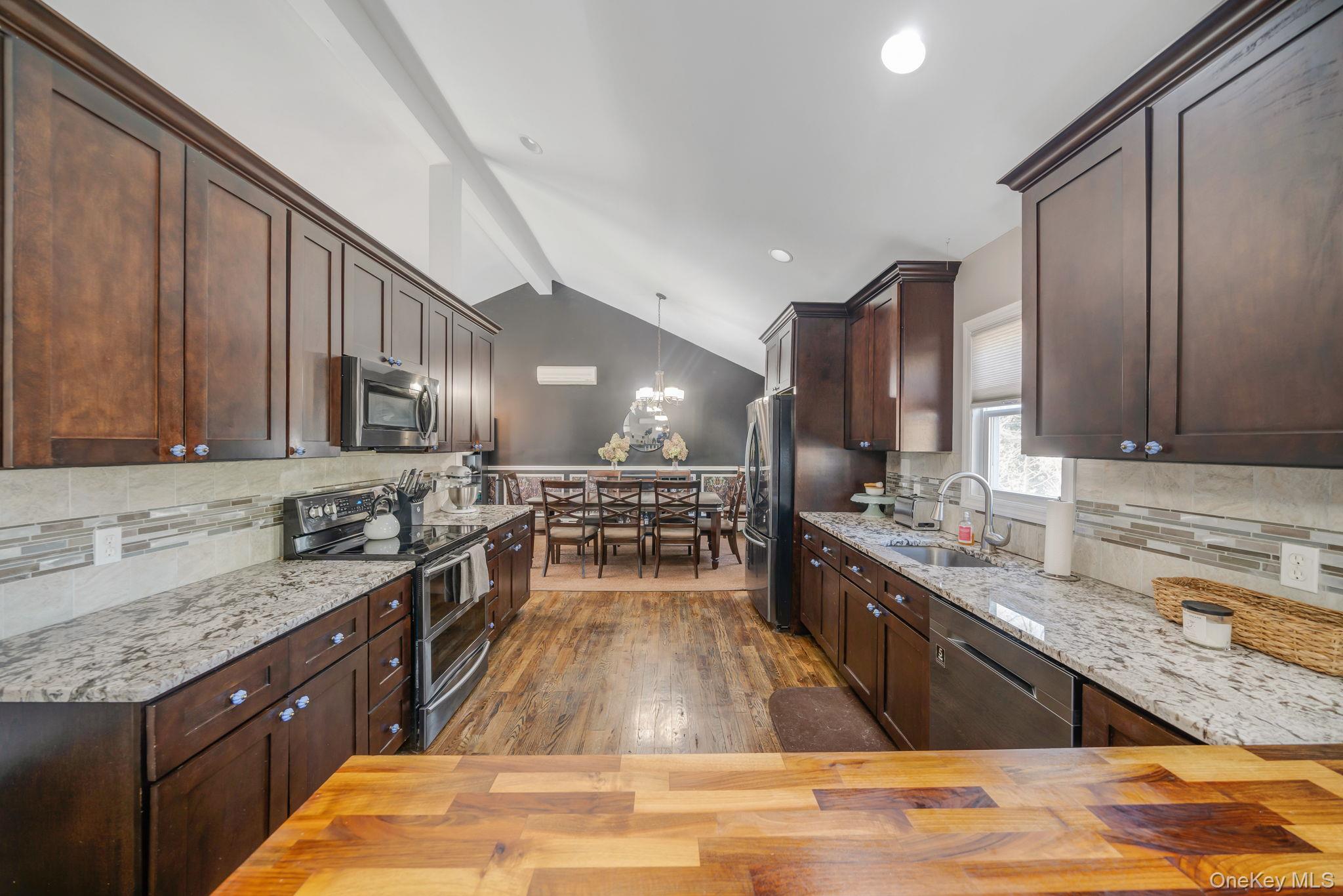 #12 photo, 17 Rolling Hills Drive, Ridge , NY 11961