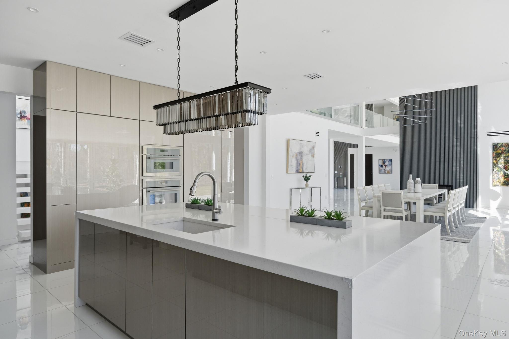 #13 photo, 31 Chestnut Hill Drive, 長島 Upper Brookville , NY 11771