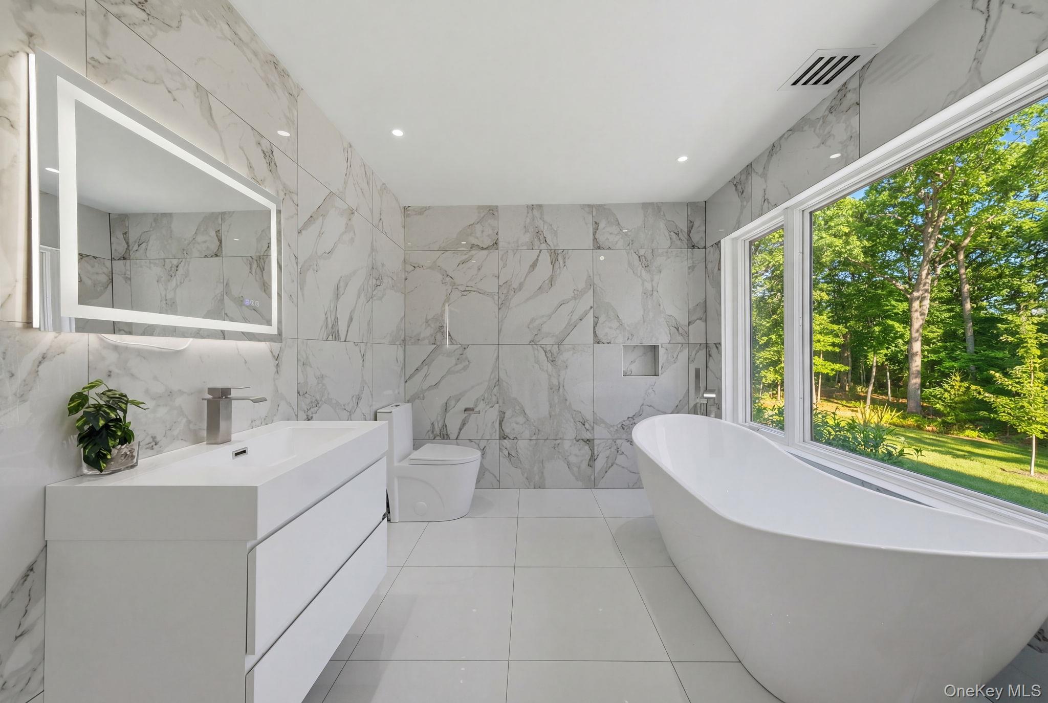 #19 photo, 31 Chestnut Hill Drive, 長島 Upper Brookville , NY 11771