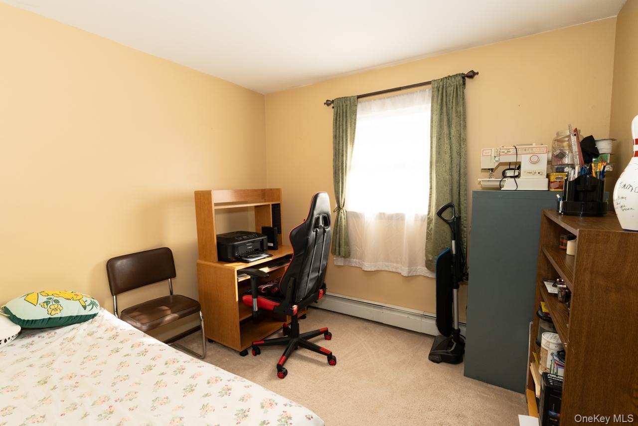 #15 photo, 305 S 10th Street, 長島 New Hyde Park , NY 11040