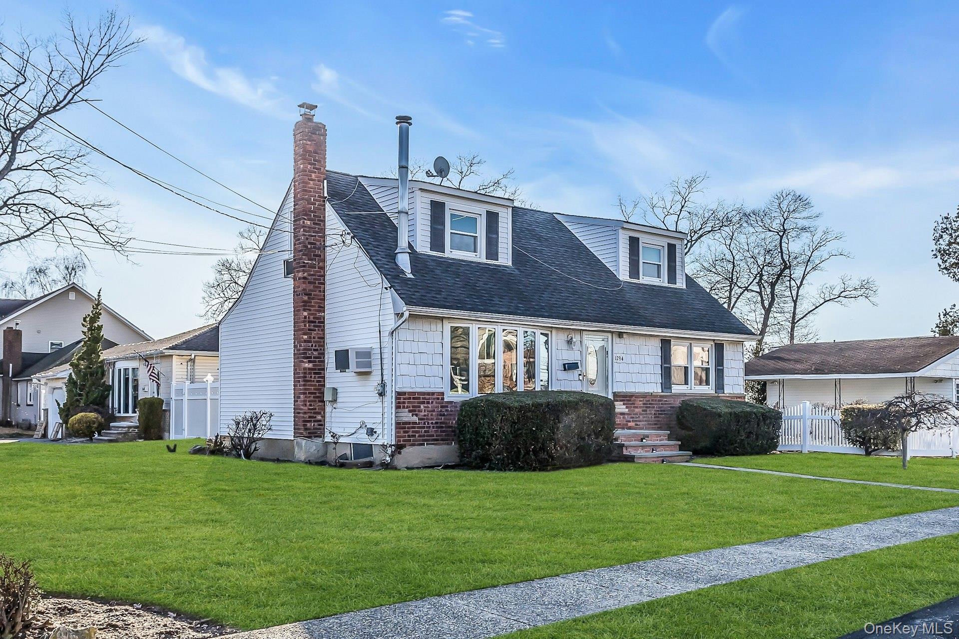 #2 photo, 1294 Owens Place, 長島 North Bellmore , NY 11710