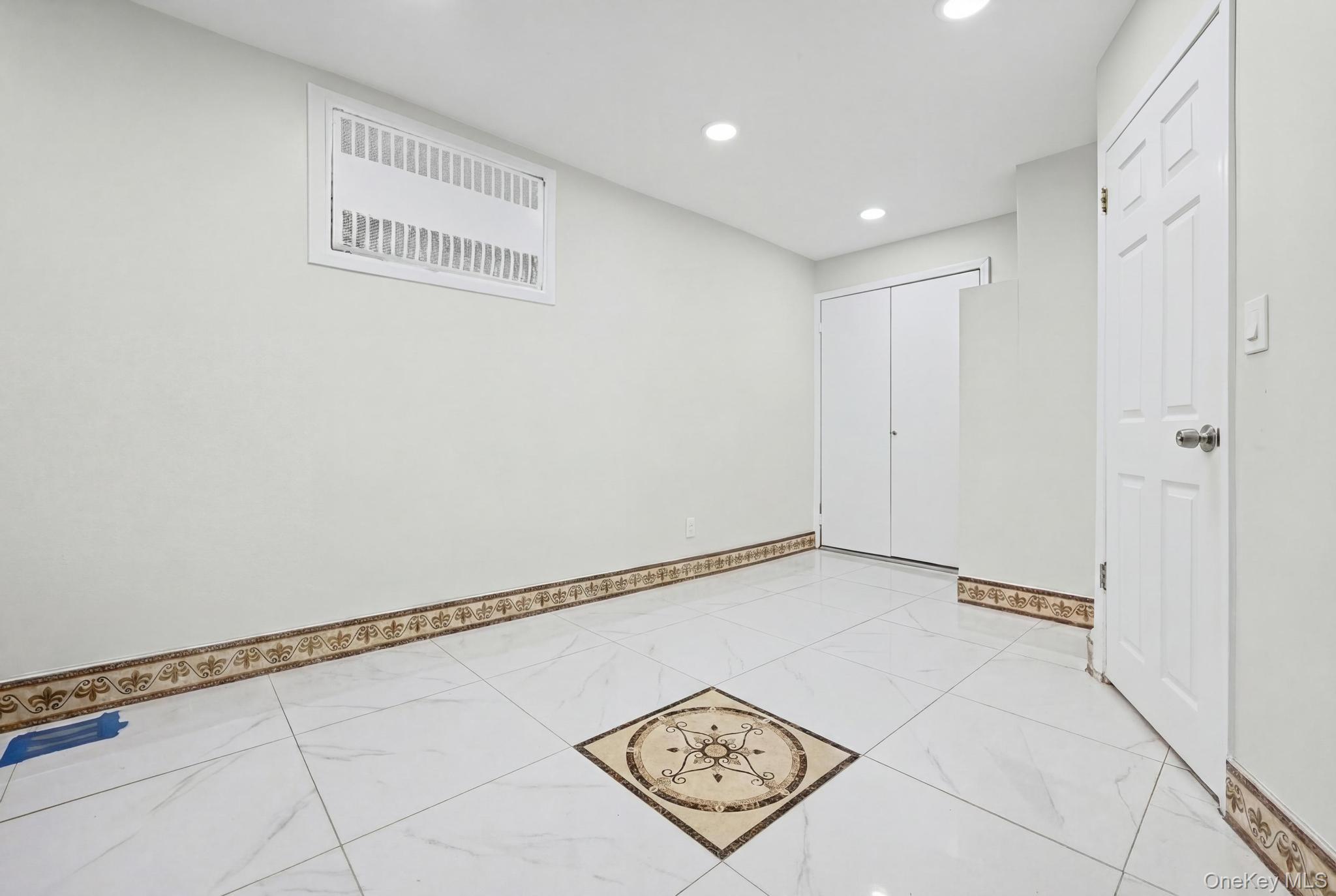 #15 photo, 155-17 65th Avenue, Flushing , NY 11367