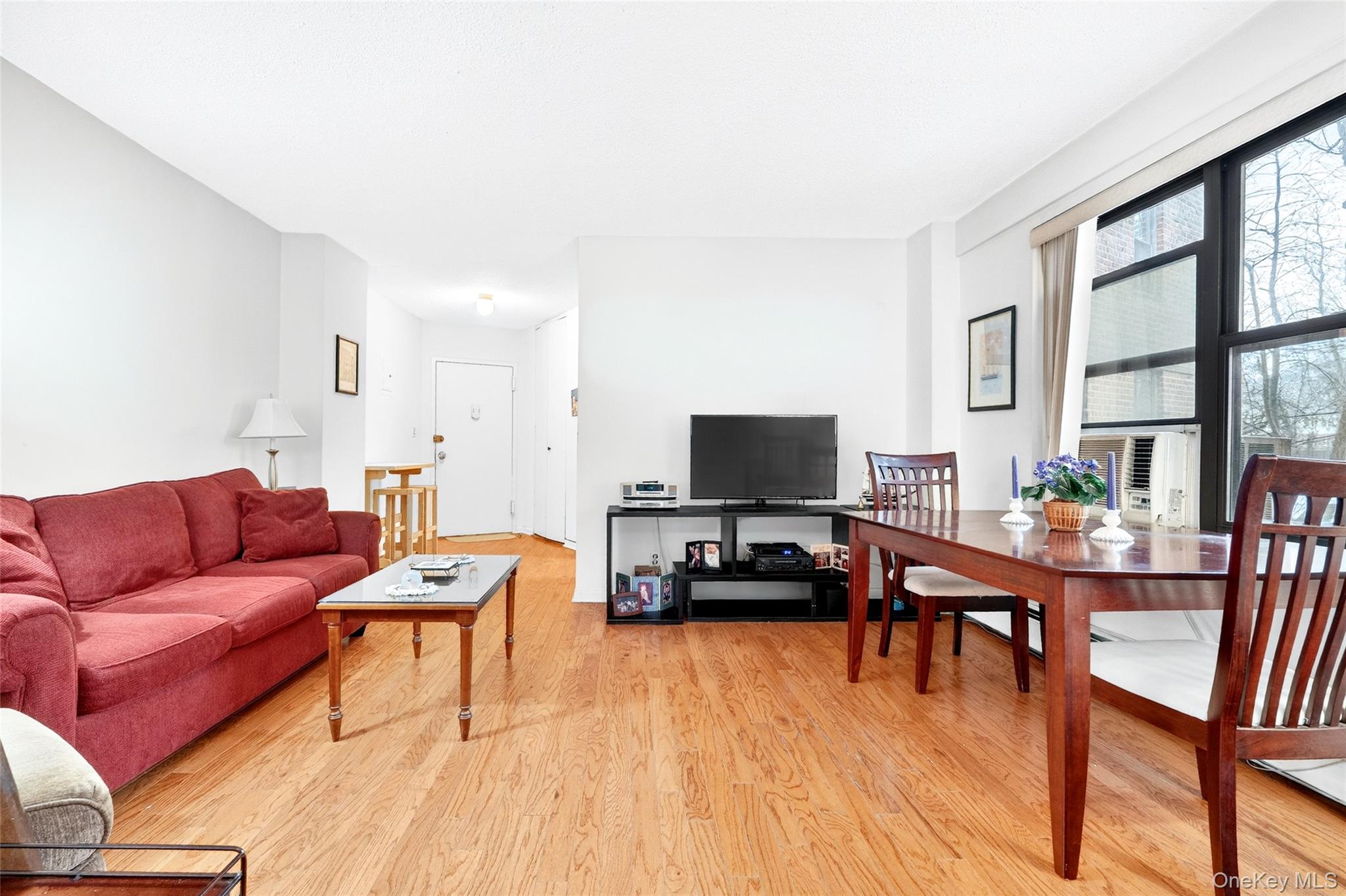 #9 photo, 98 Pearsall Drive, 紐約州 Mount Vernon , NY 10552