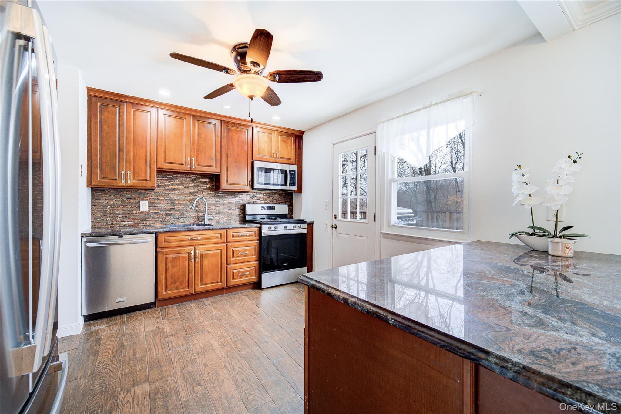 #12 photo, 400 Philo Street, 紐約州 New Windsor , NY 12553