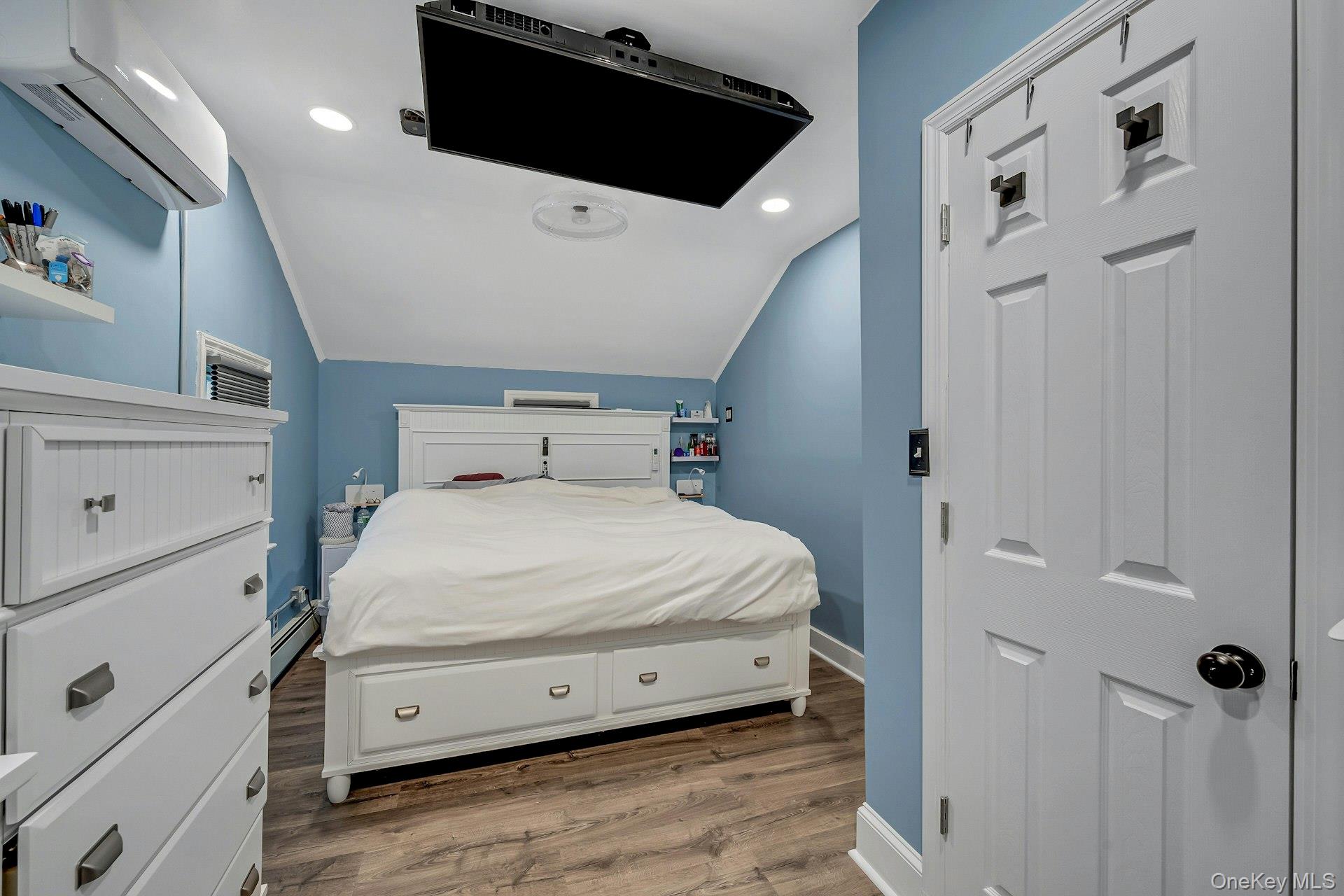 #12 photo, 32 Glendale Avenue, Armonk , NY 10504