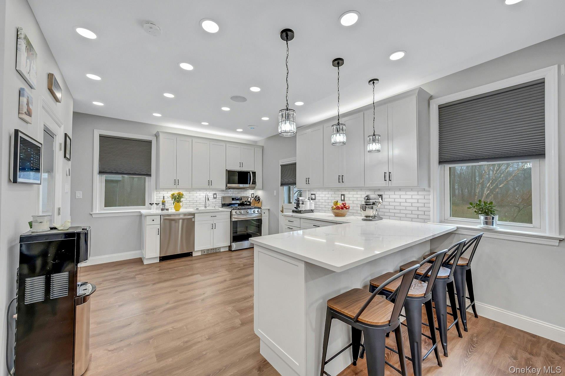 #7 photo, 32 Glendale Avenue, Armonk , NY 10504