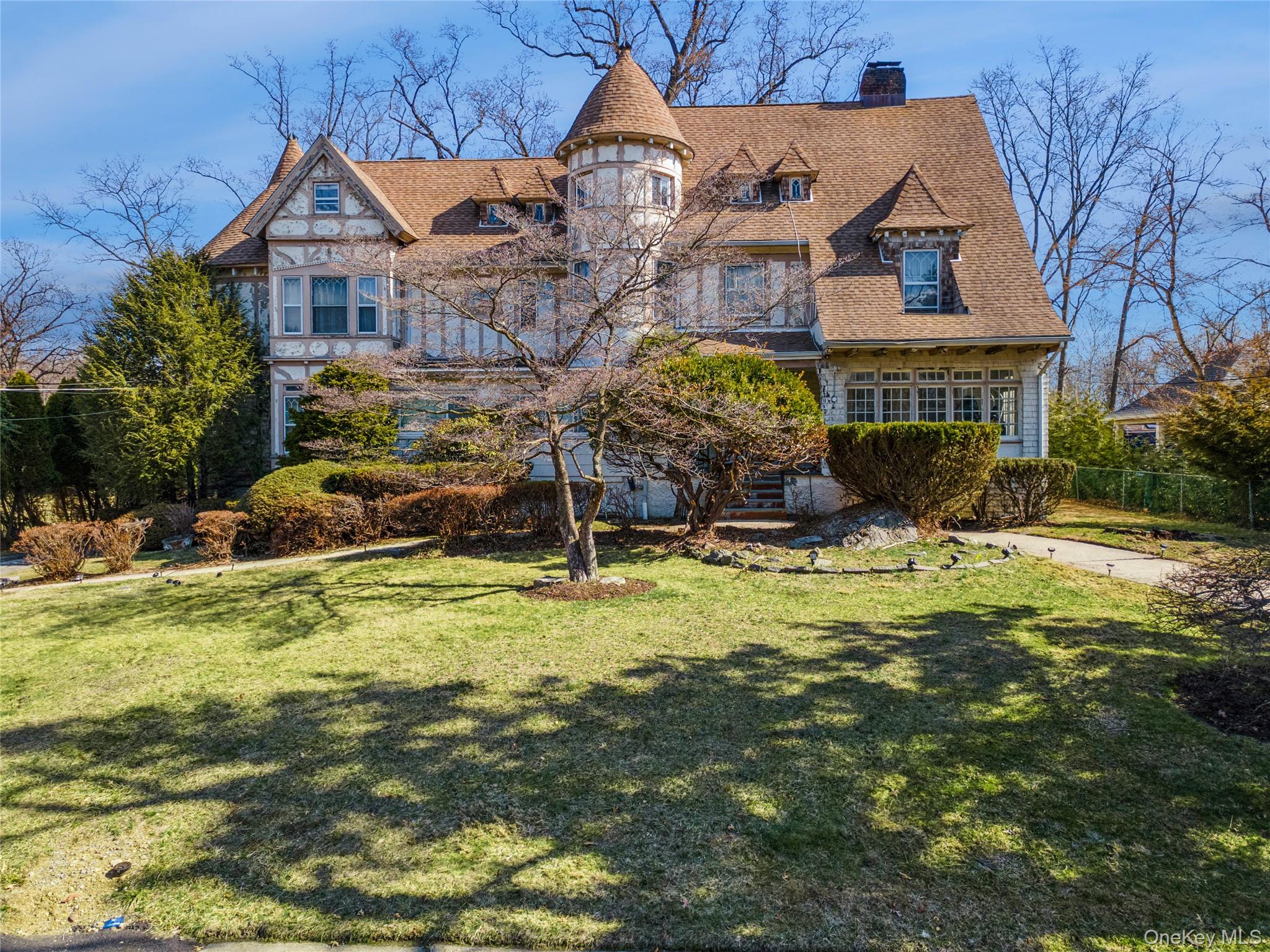 #1 photo, 7 The Court, New Rochelle , NY 10801