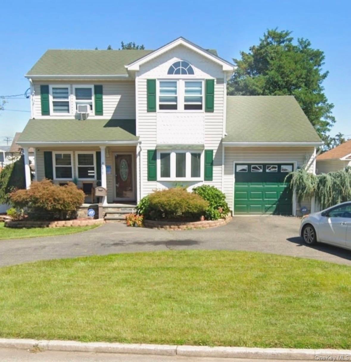 #1 photo, 811 County Line Road, Amityville , NY 11701