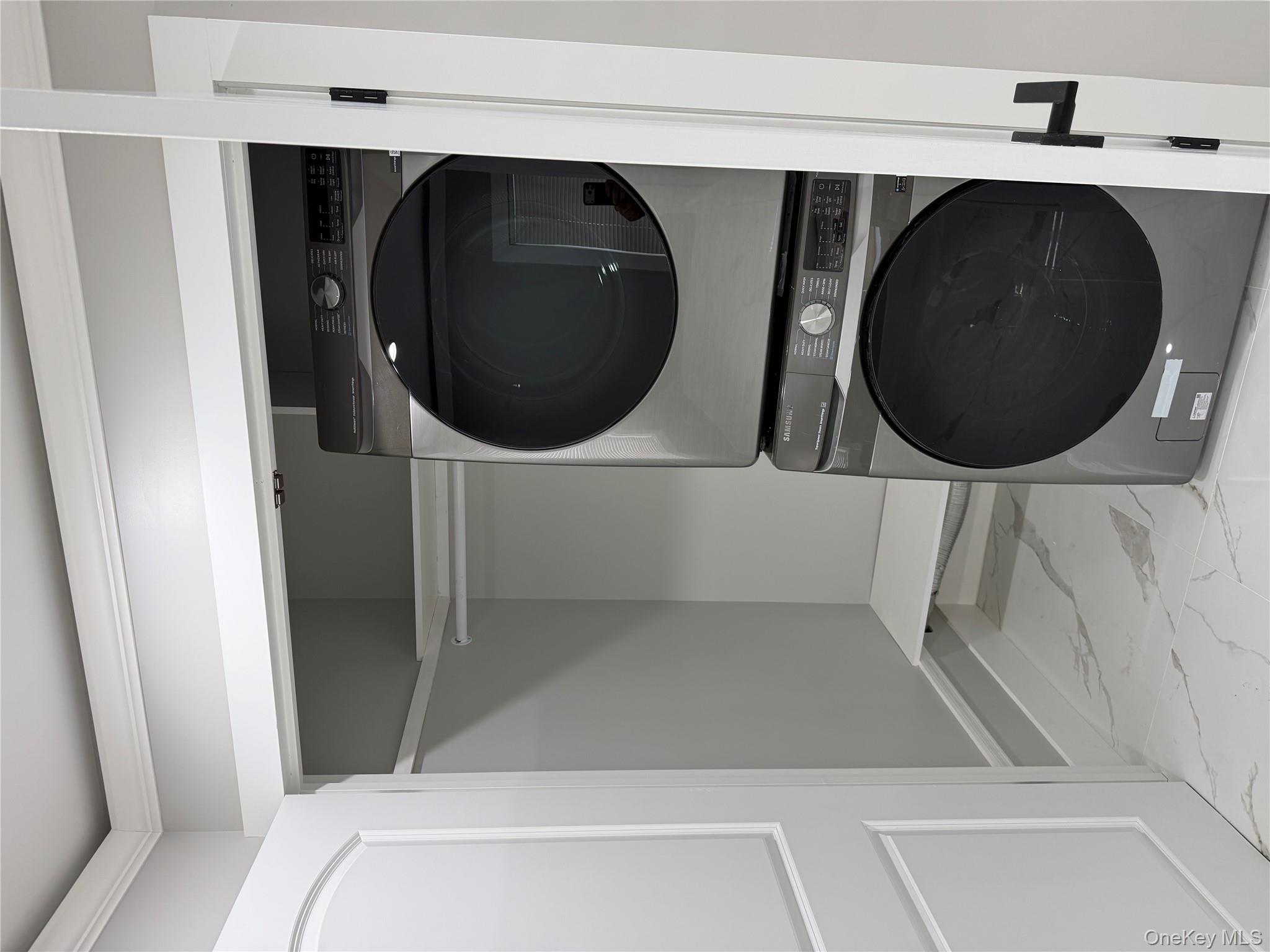 #12 photo, 51 Osprey Place, Massapequa , NY 11758