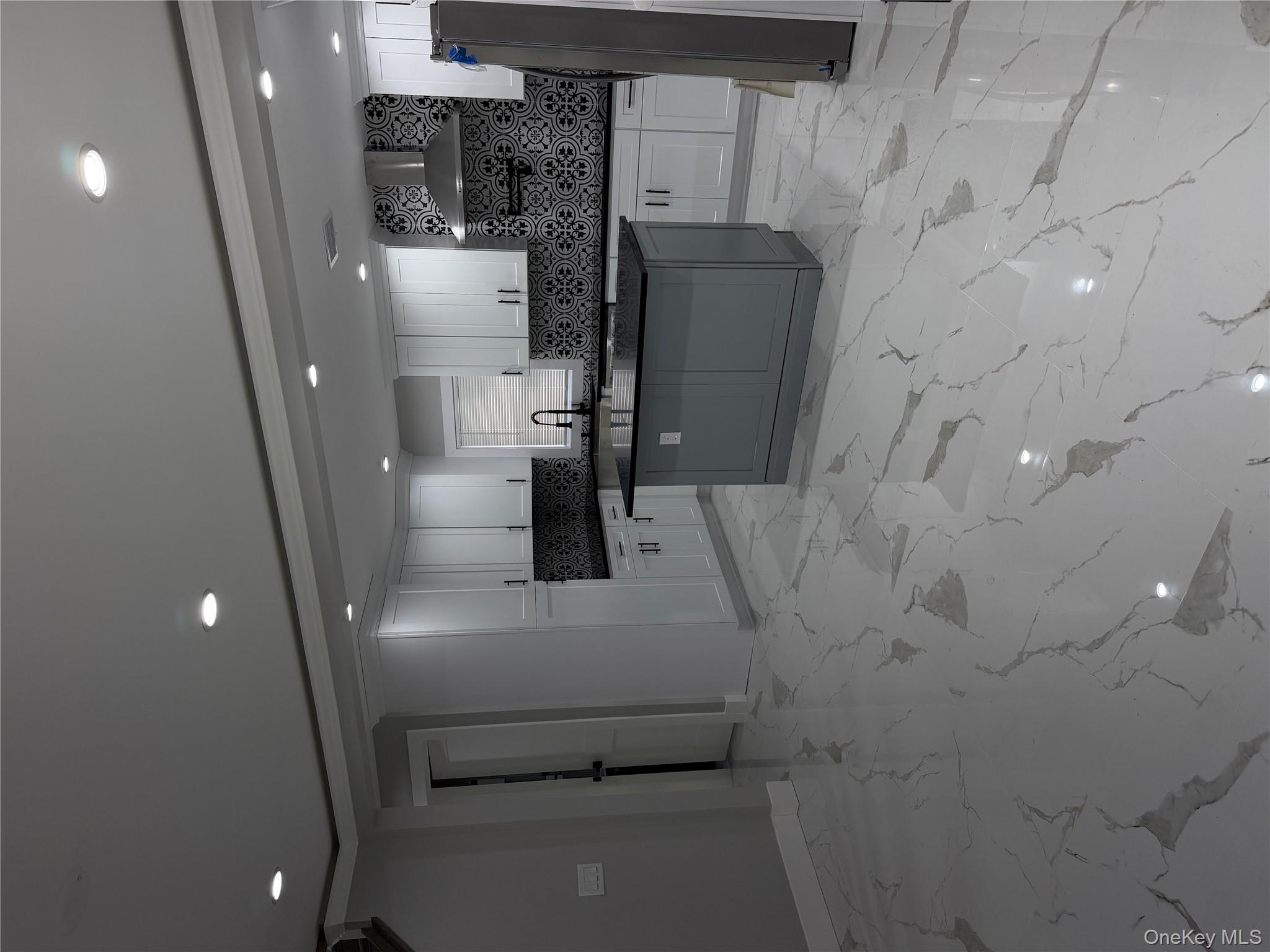 #5 photo, 51 Osprey Place, Massapequa , NY 11758