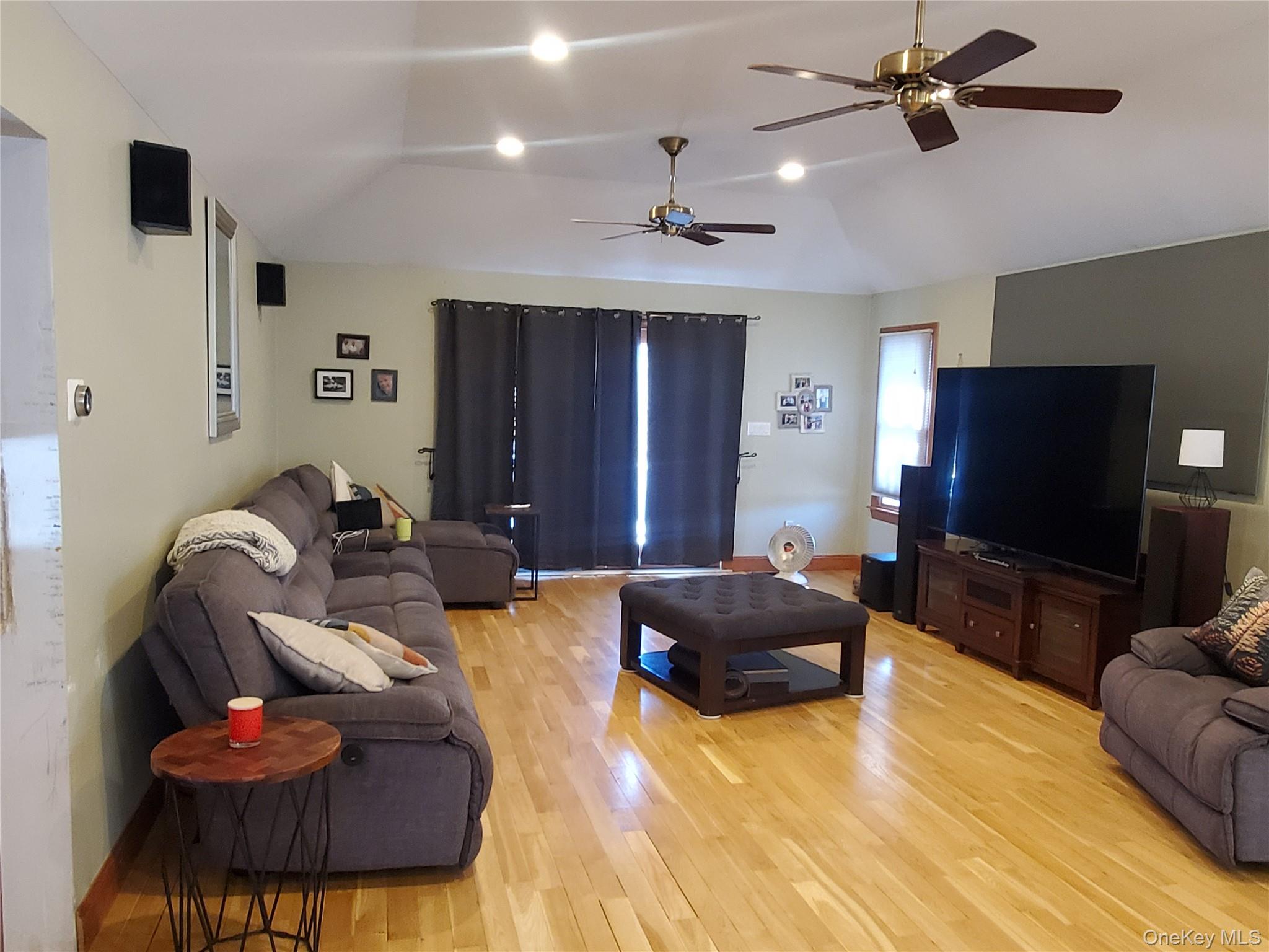 #10 photo, 98 Fawn Lane, South Setauket , NY 11720