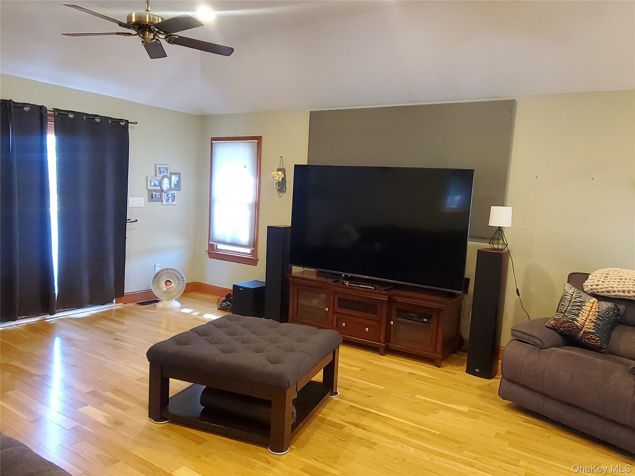 #11 photo, 98 Fawn Lane, South Setauket , NY 11720