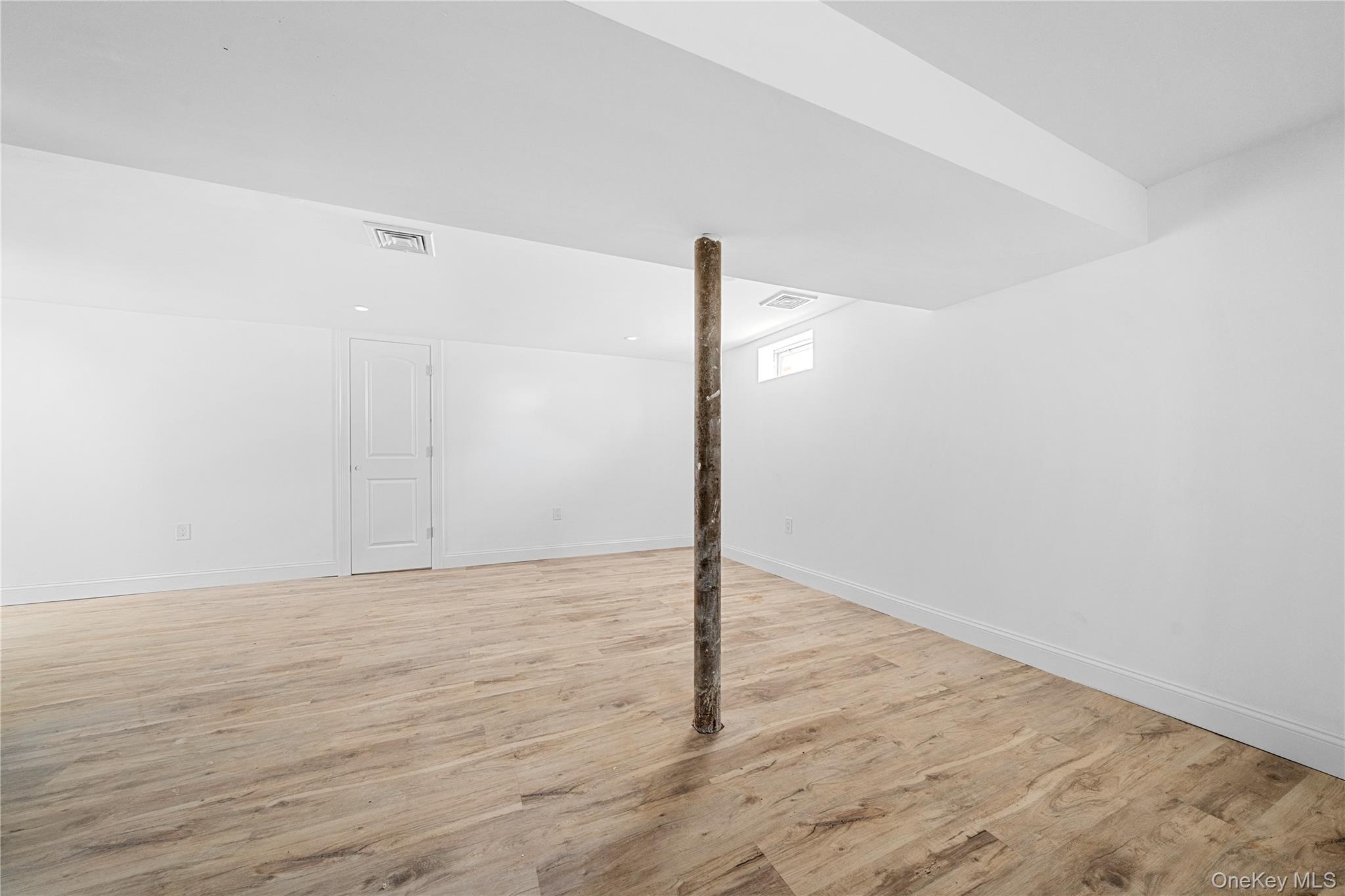 #20 photo, 87 Parsons Drive, 長島 Hempstead , NY 11550