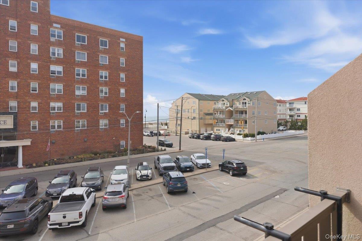 #14 photo, 379 W Broadway, מחוז נסאו Long Beach , NY 11561