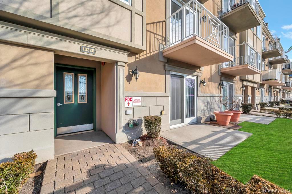 #15 photo, 10220 Rockaway Beach Boulevard, קווינס Rockaway Park , NY 11694