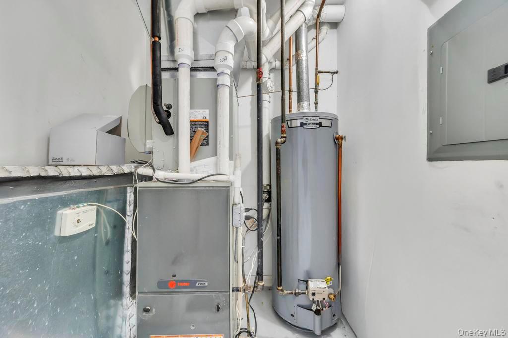 #18 photo, 10220 Rockaway Beach Boulevard, קווינס Rockaway Park , NY 11694