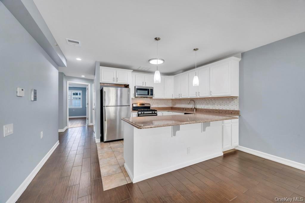 #3 photo, 10220 Rockaway Beach Boulevard, קווינס Rockaway Park , NY 11694