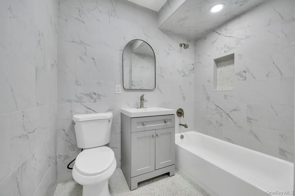 #5 photo, 10220 Rockaway Beach Boulevard, קווינס Rockaway Park , NY 11694