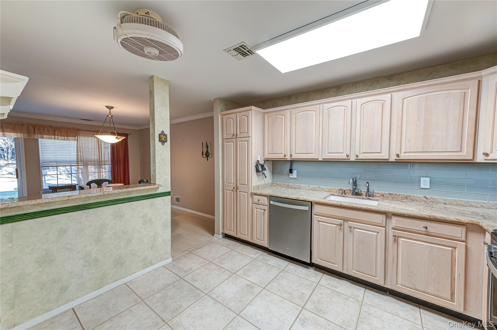 #11 photo, 210 Erik Drive, East Setauket , NY 11733