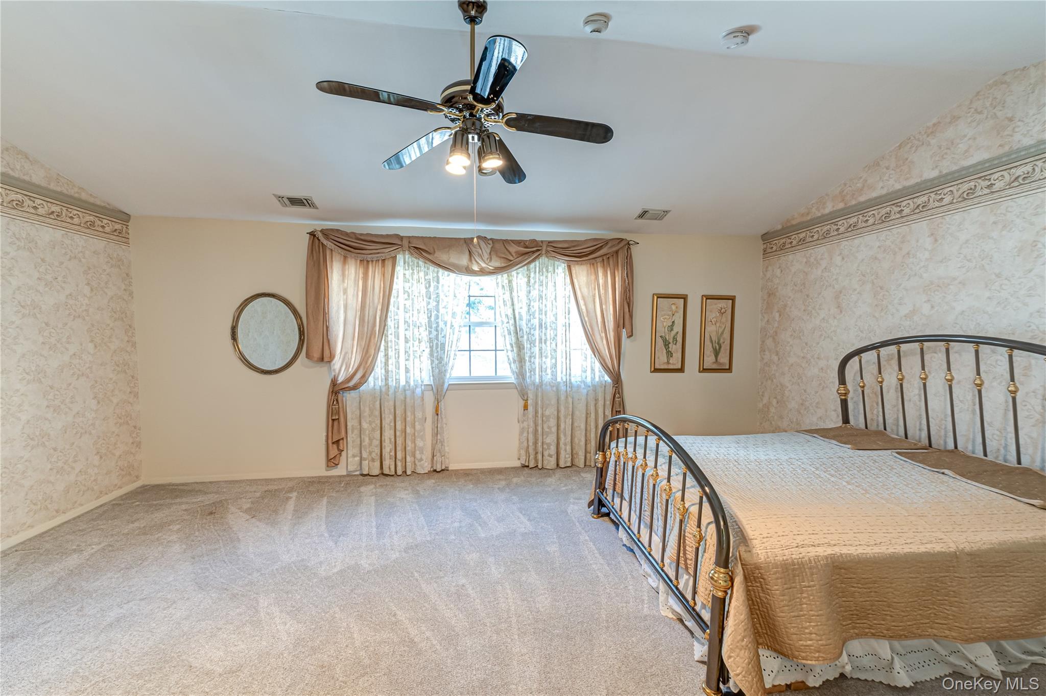 #19 photo, 210 Erik Drive, East Setauket , NY 11733