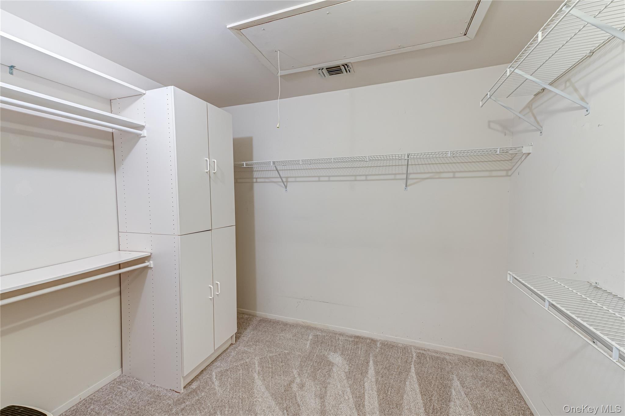 #20 photo, 210 Erik Drive, East Setauket , NY 11733