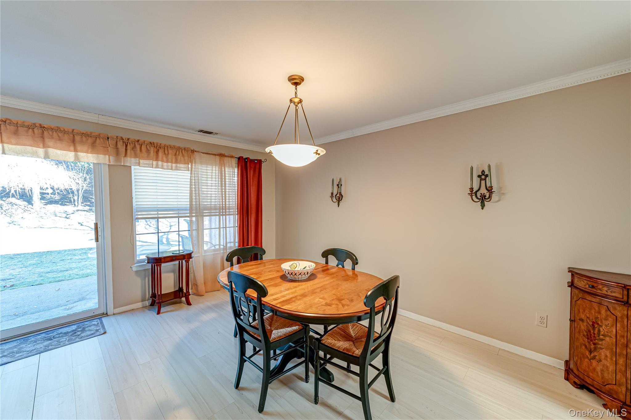 #7 photo, 210 Erik Drive, East Setauket , NY 11733