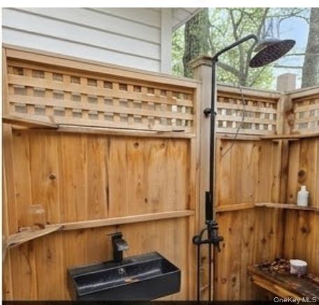 #11 photo, 15 Cottage Road, Саффолк ‖ Baiting Hollow , NY 11933