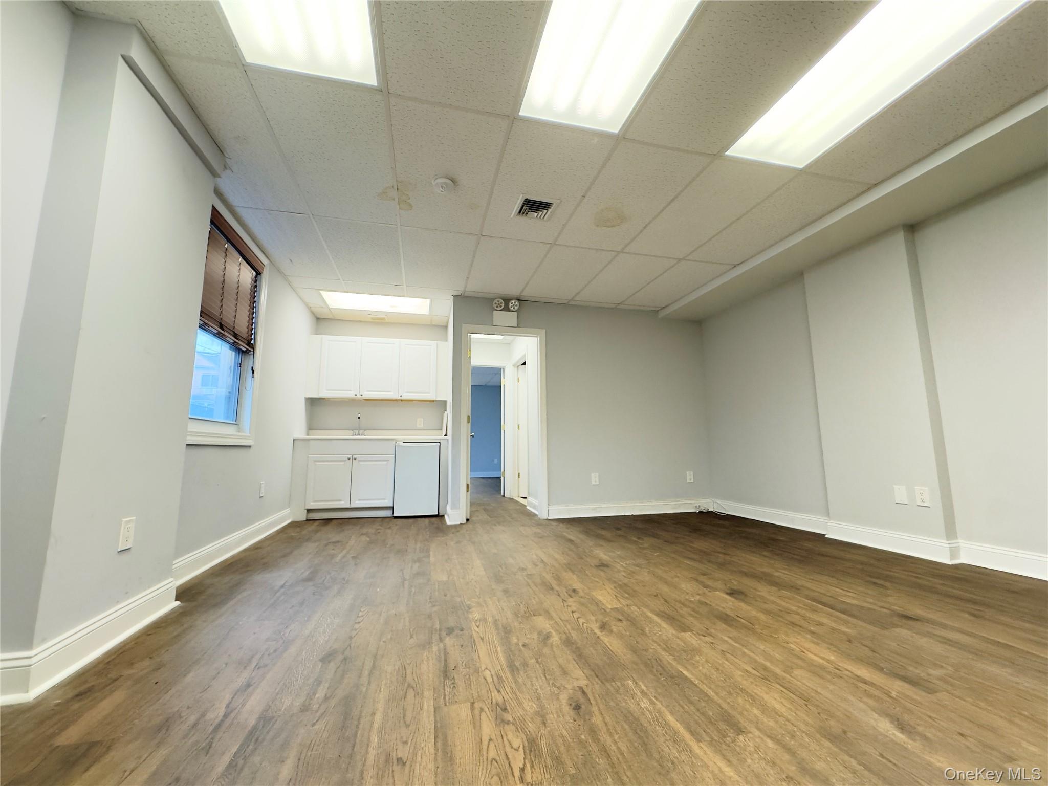 #6 photo, 42-22 213 Street level1 bayside, Bayside , NY 11361