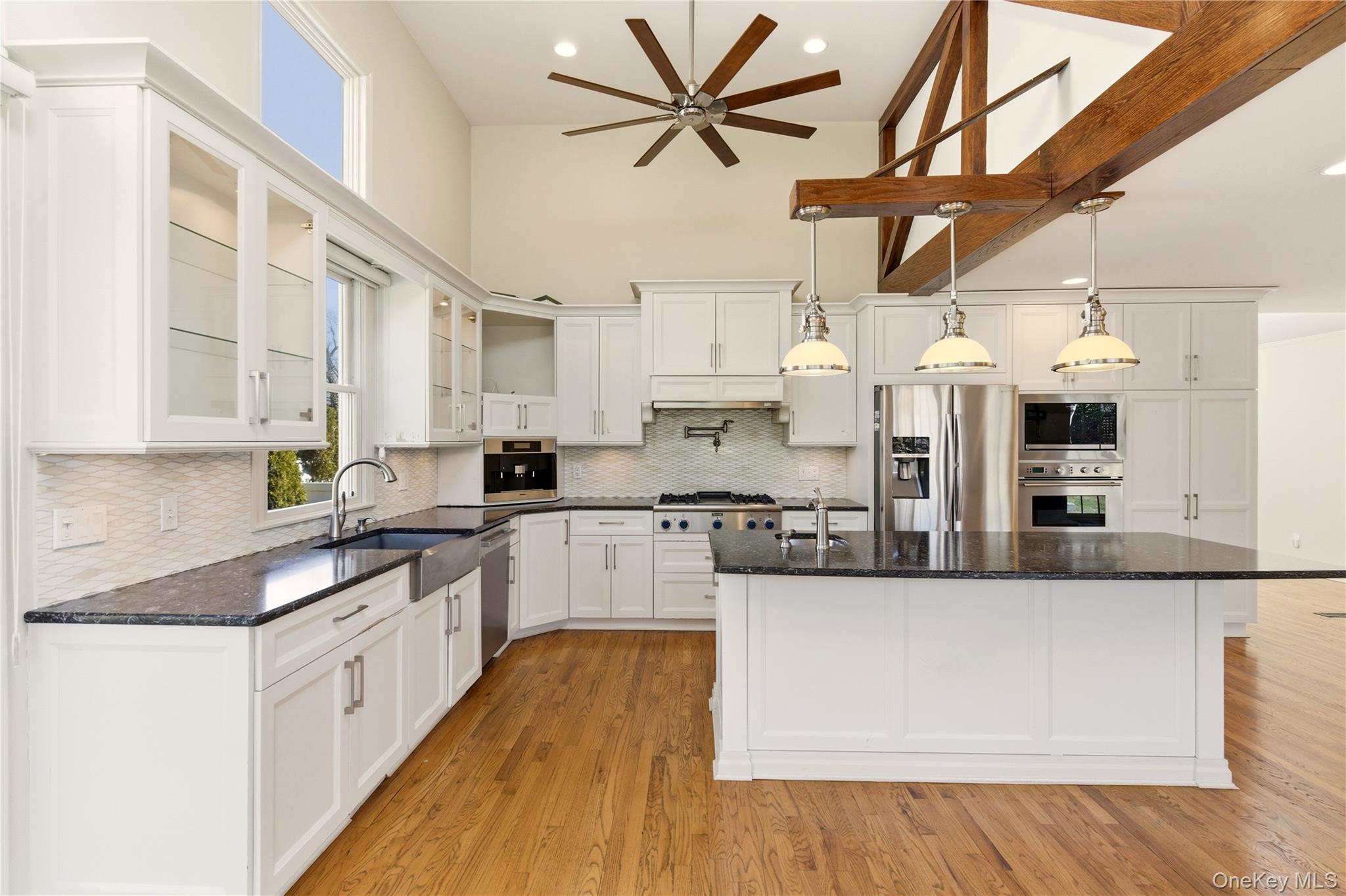 #12 photo, 24 Green Drive, מחוז נסאו Roslyn , NY 11576