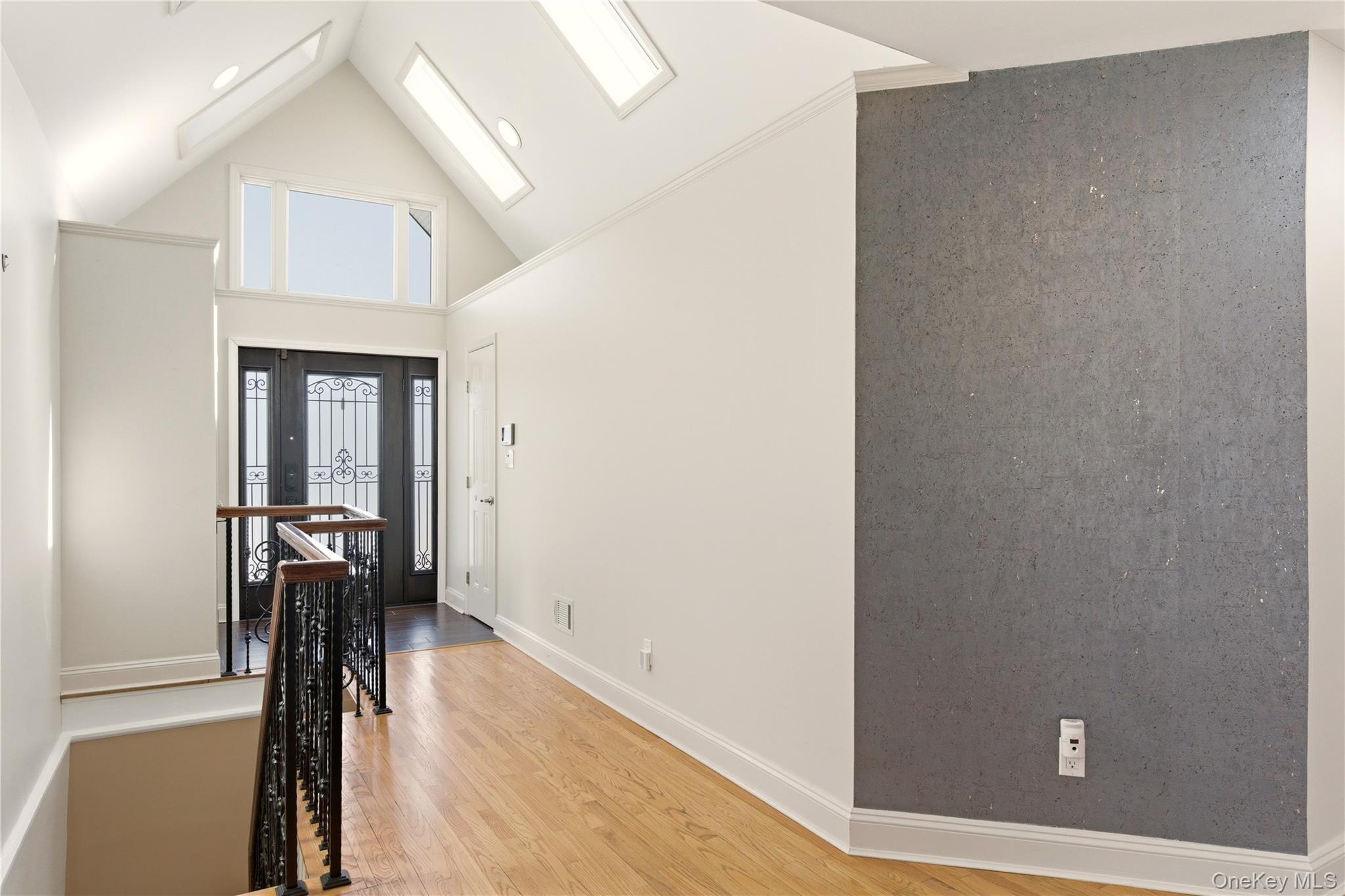 #5 photo, 24 Green Drive, מחוז נסאו Roslyn , NY 11576