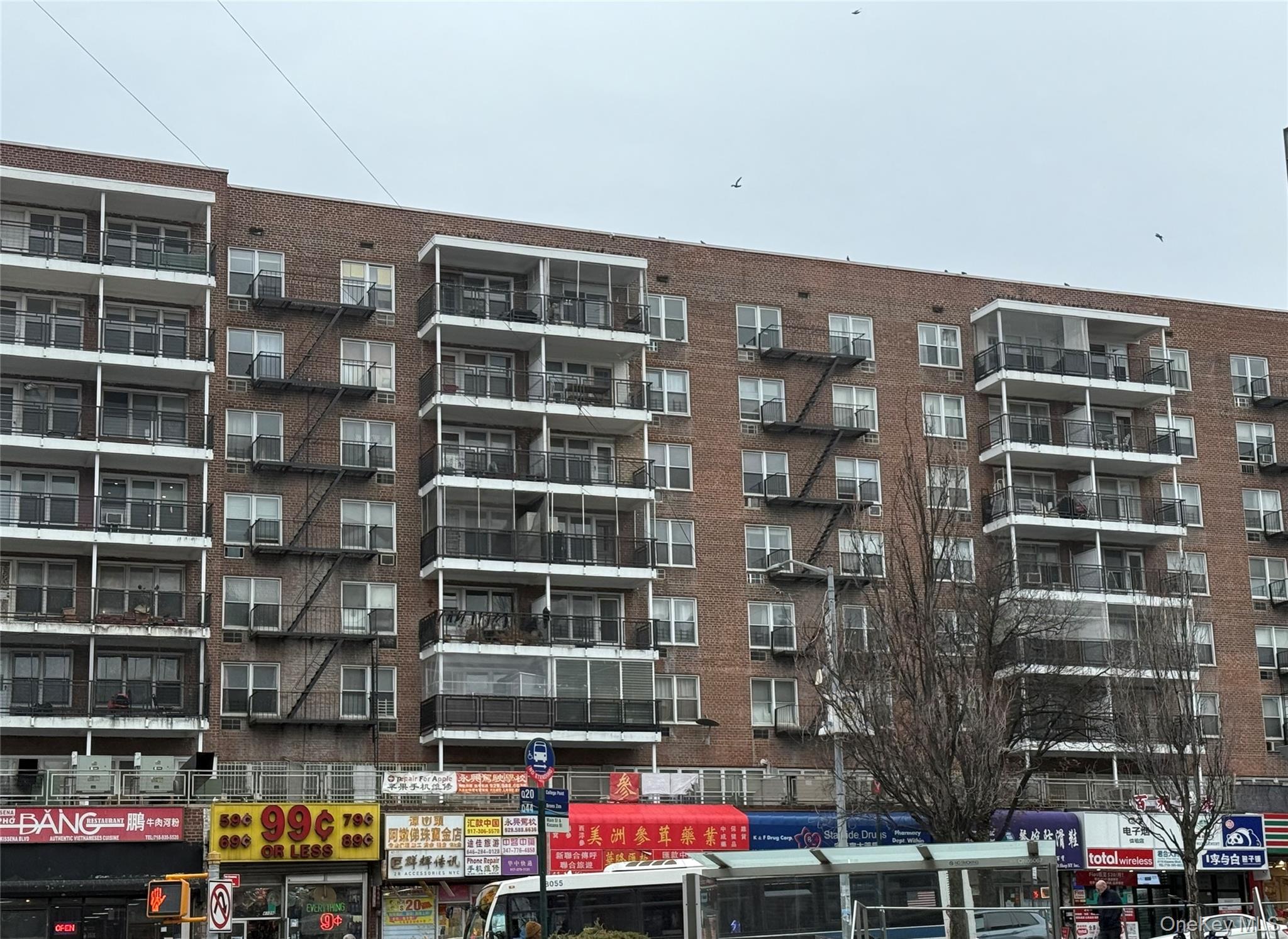 #1 photo, 41-25 Kissena Boulevard, 皇后區 Flushing , NY 11355