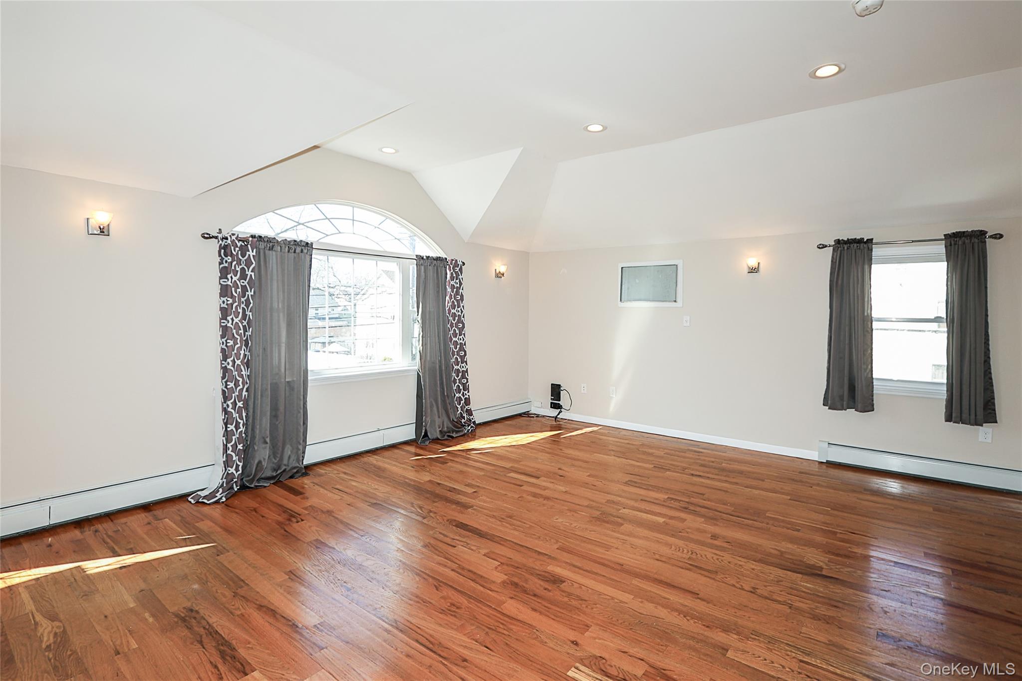 #4 photo, 24101 Caney Road, Rosedale , NY 11422