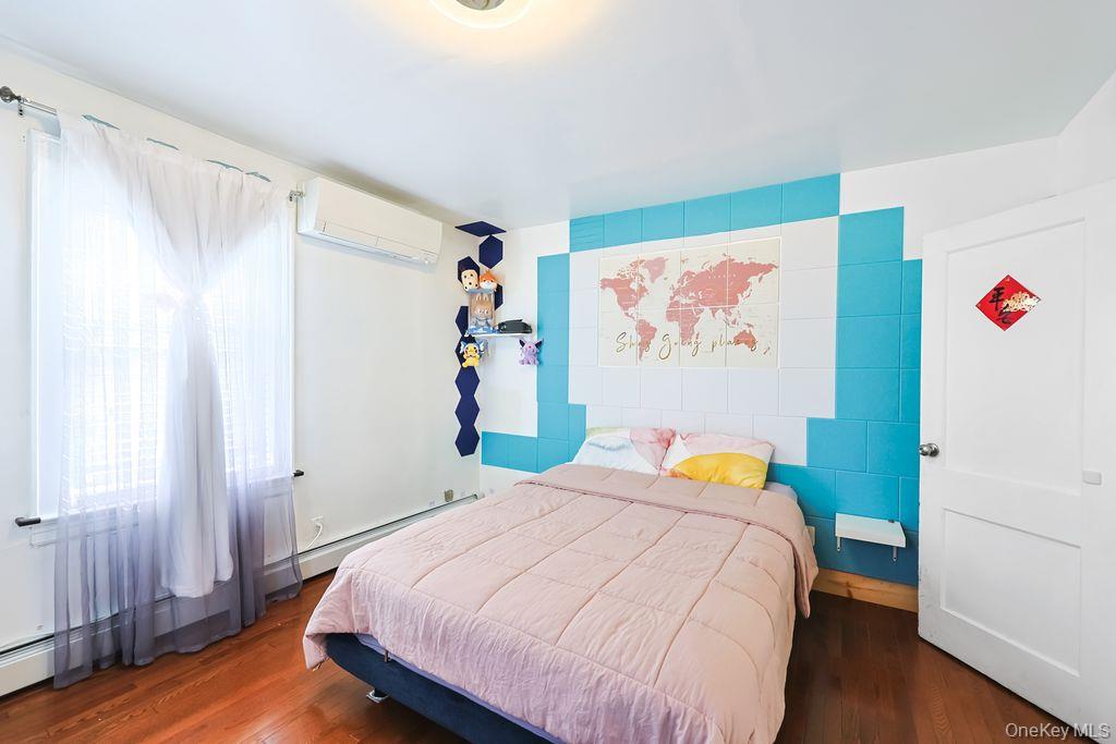 #5 photo, 45-25 168TH Street, Flushing , NY 11358