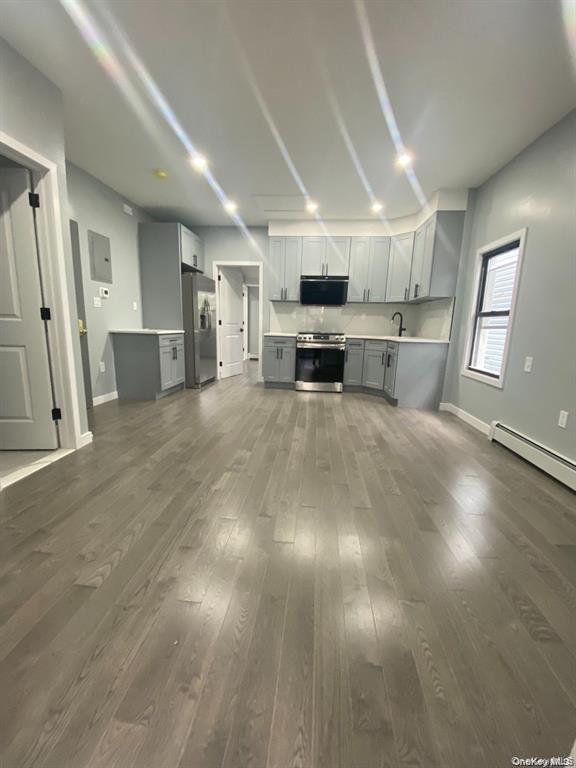 #2 photo, 288 Ashford Street, ब्रुकलीन Brooklyn , NY 11207