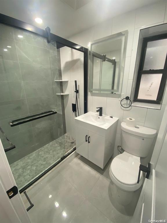 #3 photo, 288 Ashford Street, ब्रुकलीन Brooklyn , NY 11207