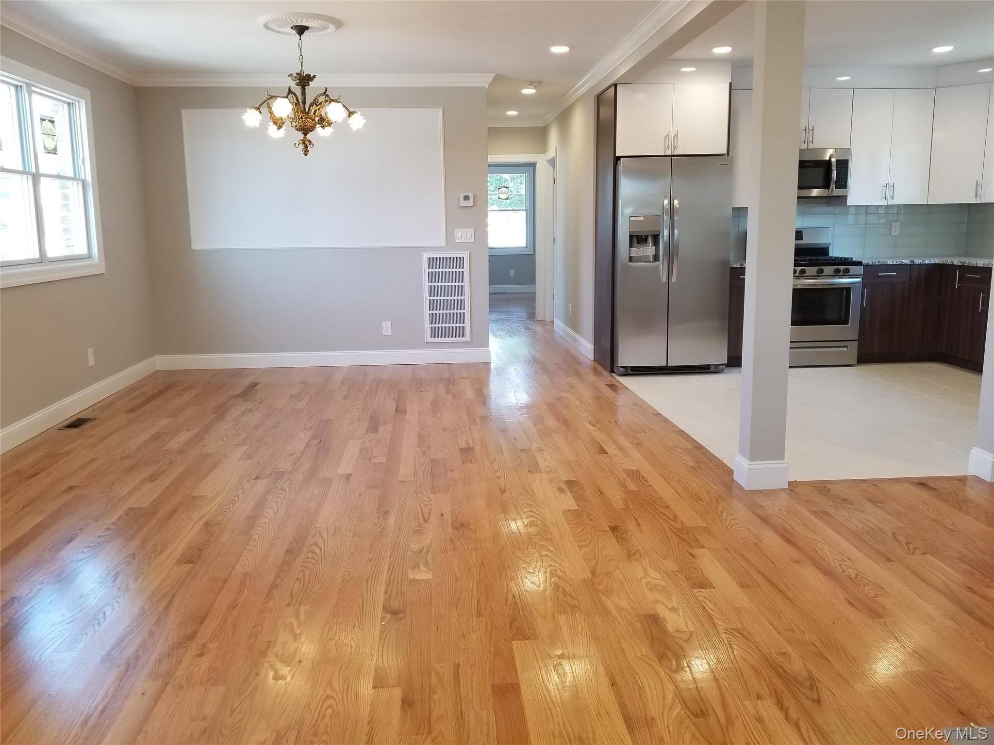 #6 photo, 60 Arlington Street, 롱 아일랜드 Mineola , NY 11501