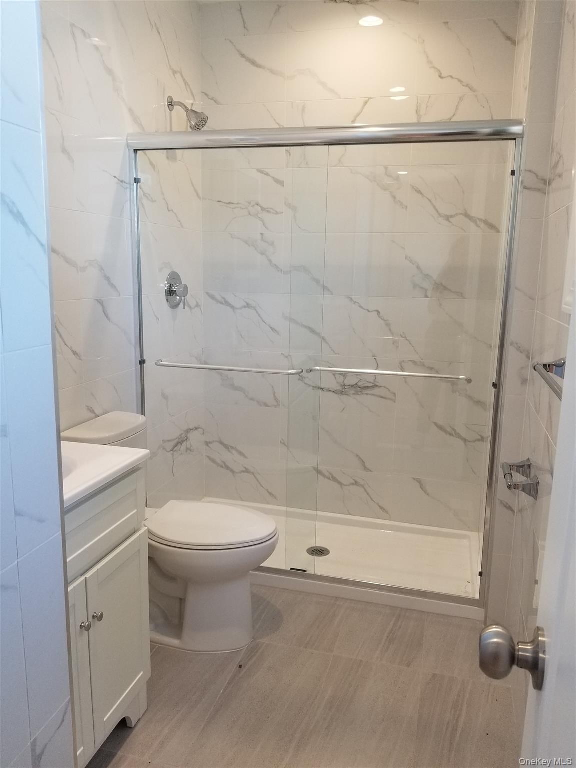 #9 photo, 60 Arlington Street, 롱 아일랜드 Mineola , NY 11501