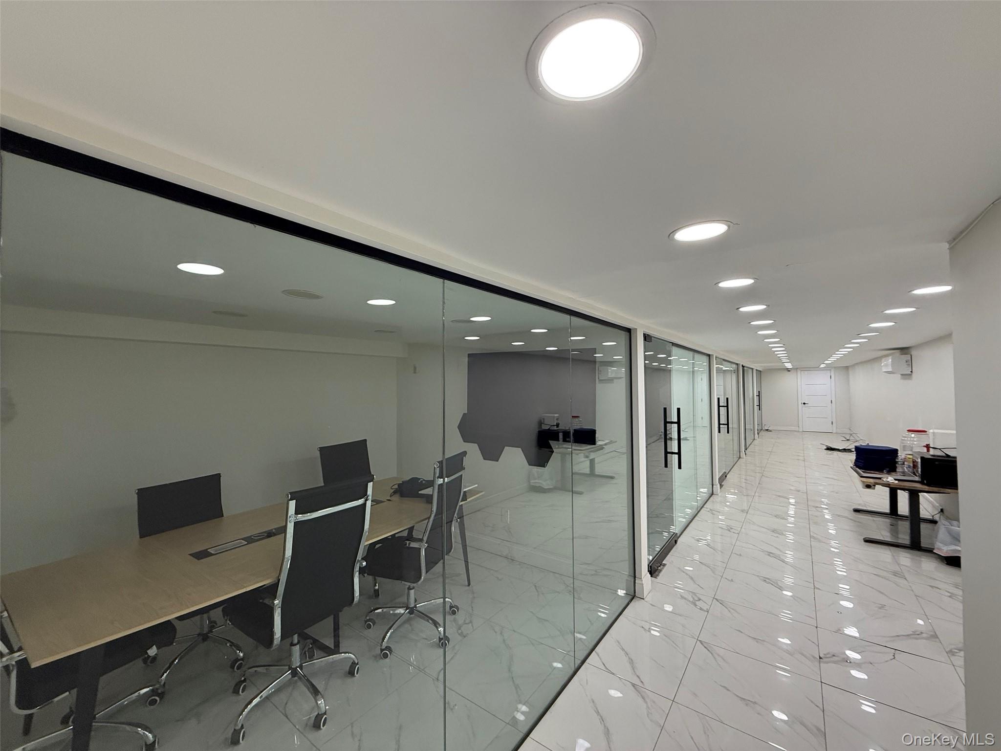 #6 photo, 40-03 Bell Boulevard, बेसाइड Bayside , NY 11361