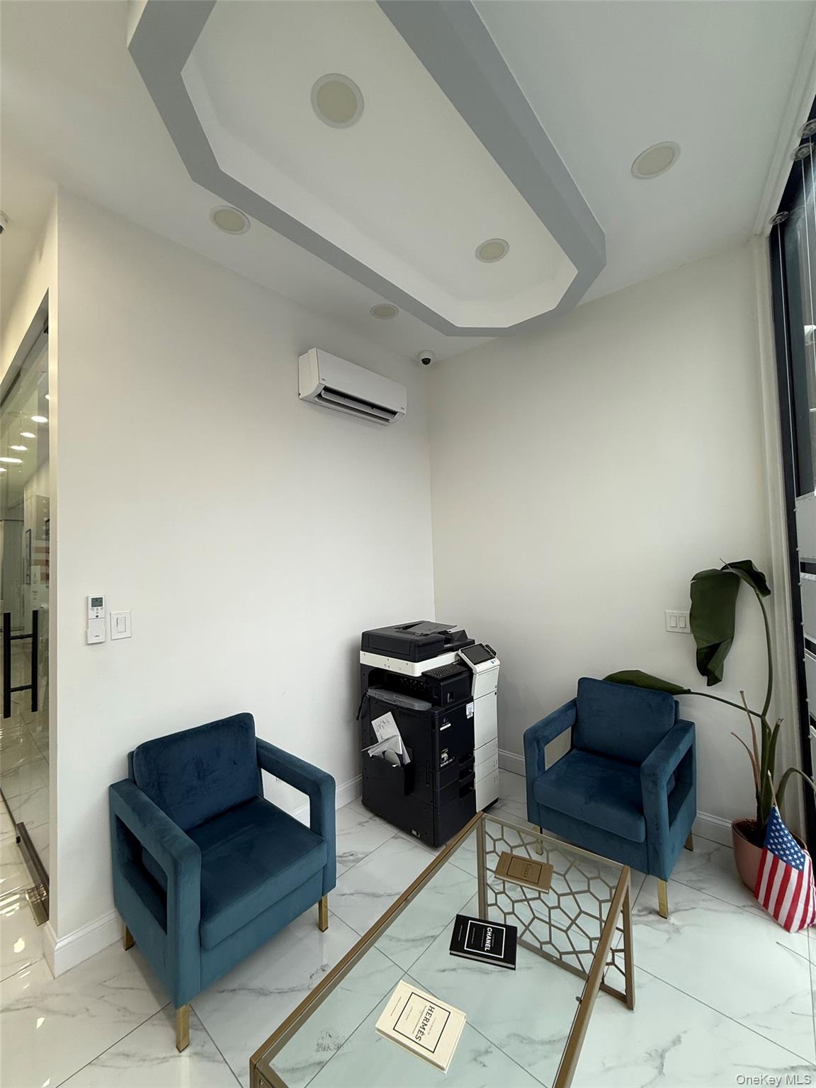 #7 photo, 40-03 Bell Boulevard, बेसाइड Bayside , NY 11361