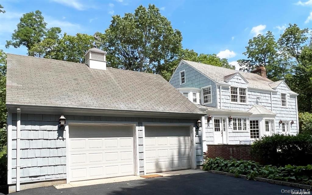 #1 photo, 1678 Cedar Swamp Road, מחוז נסאו Brookville , NY 11545