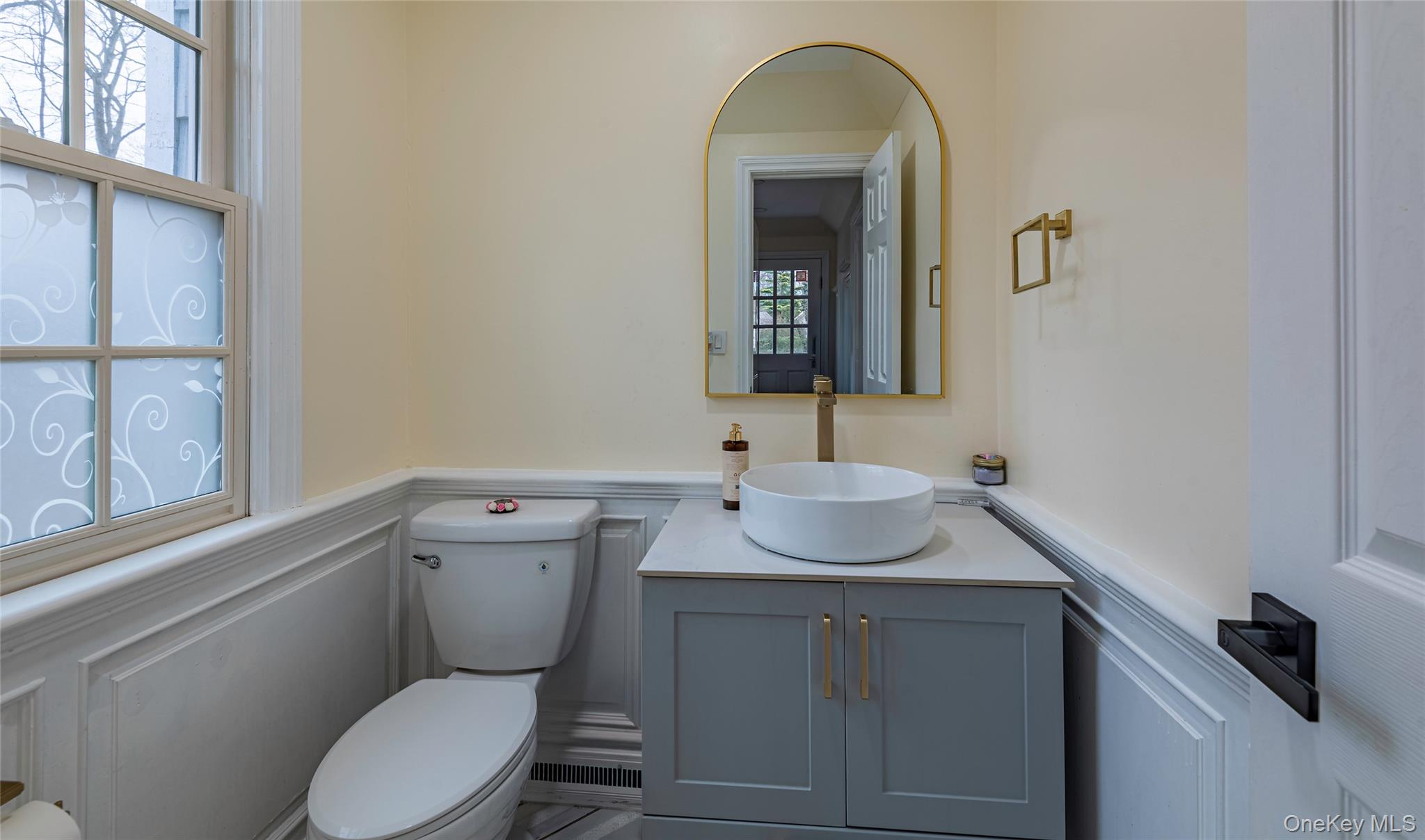 #18 photo, 1678 Cedar Swamp Road, Brookville , NY 11545