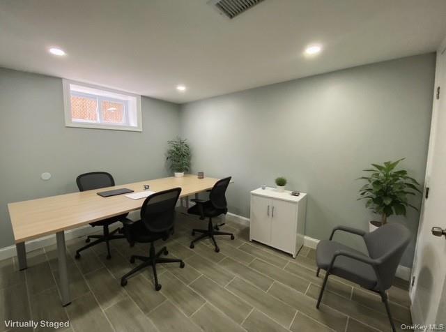 #17 photo, 8 Grant Avenue, Brentwood , NY 11717