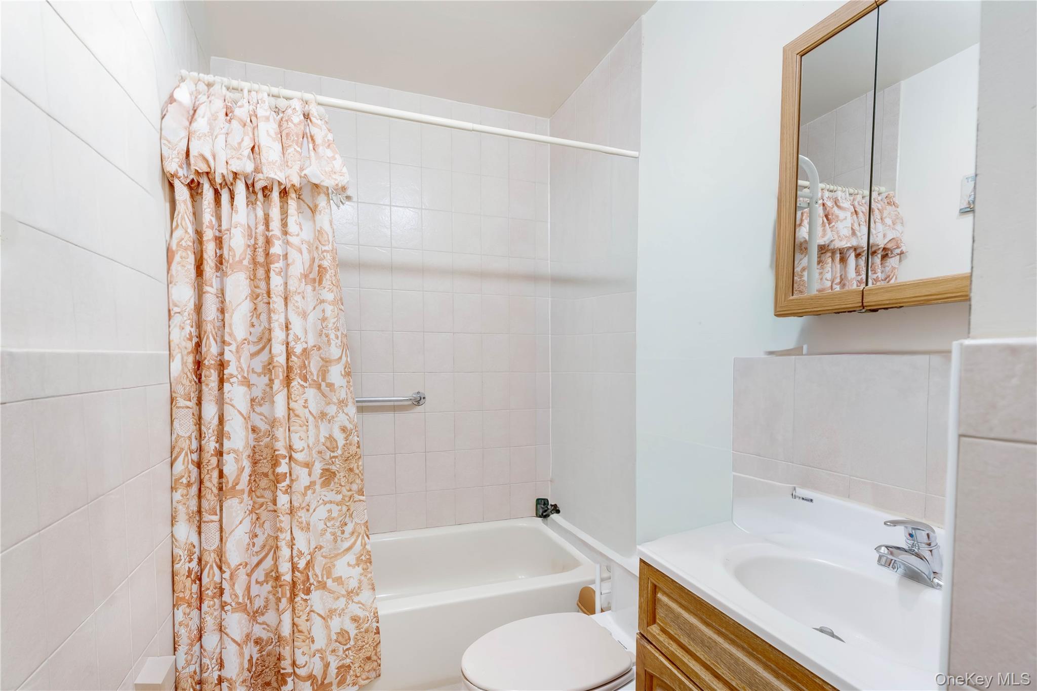 #9 photo, 727 E 83rd Street, ब्रुकलीन Brooklyn , NY 11236