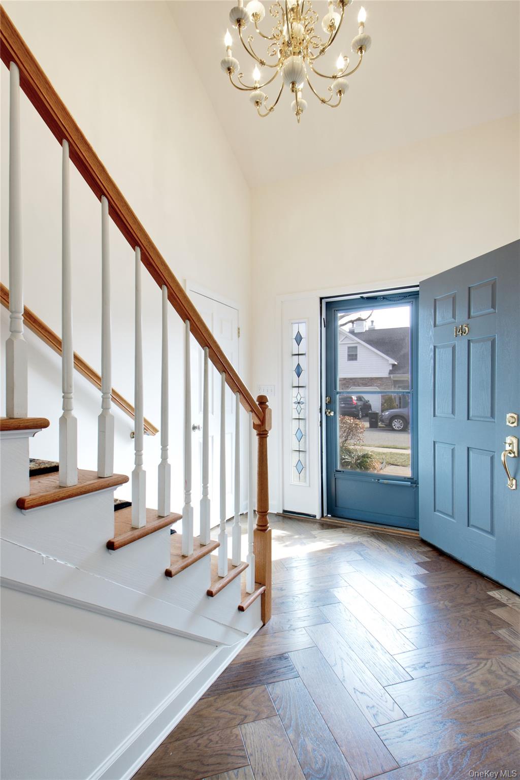 #4 photo, 145 Pond View Drive, מחוז נסאו Port Washington , NY 11050