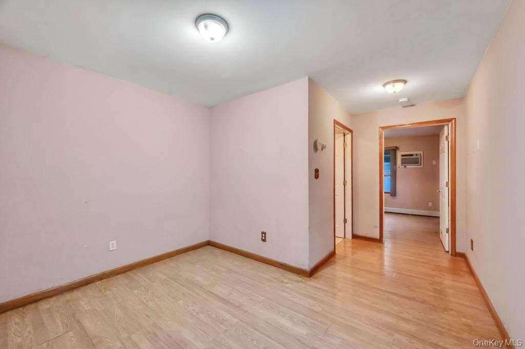 #11 photo, 33 Pond Lane, Levittown , NY 11756