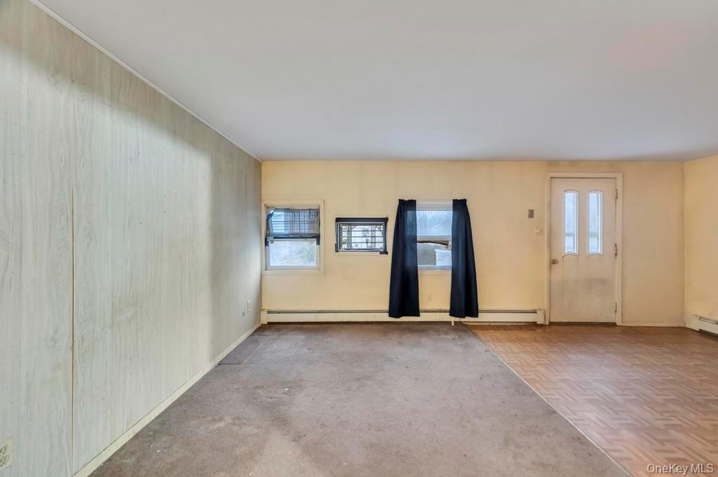 #14 photo, 33 Pond Lane, Levittown , NY 11756