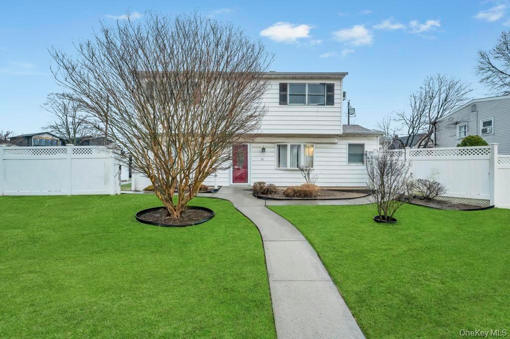 #18 photo, 33 Pond Lane, Levittown , NY 11756