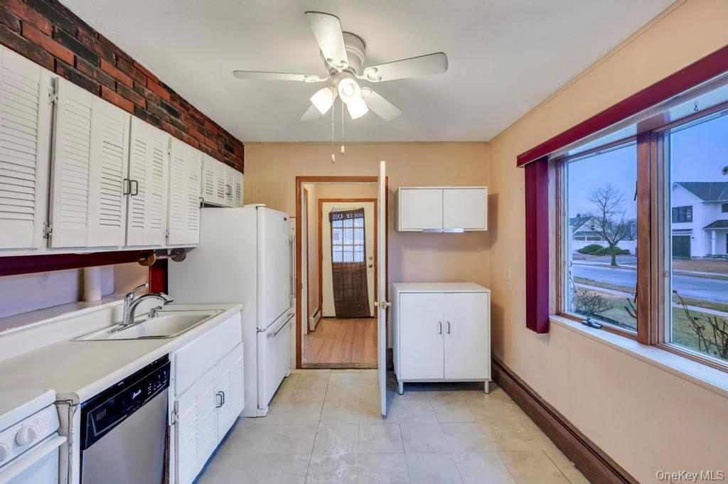 #6 photo, 33 Pond Lane, Levittown , NY 11756