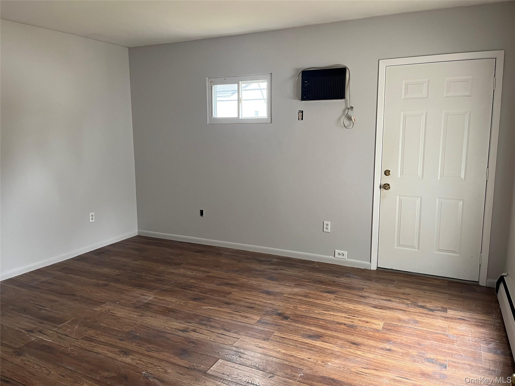 #10 photo, 54 Ramble Lane, מחוז נסאו Levittown , NY 11756